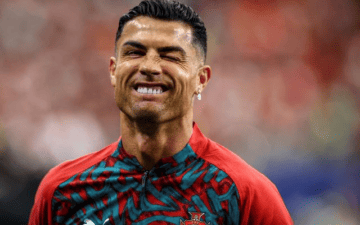 Ronaldo Oğluyla Karşı Karşıya
